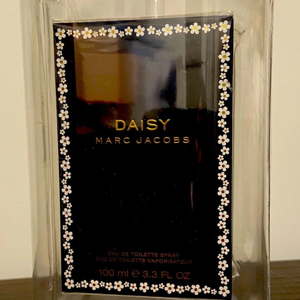 Daisy by Marc Jacobs